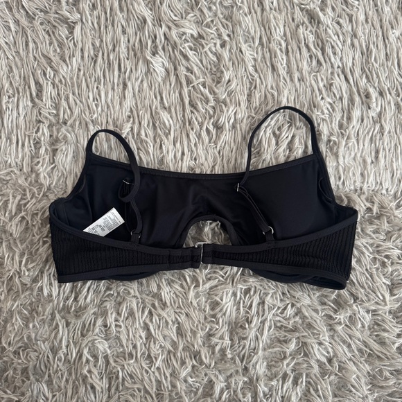 Old Navy Black Ribbed Underwire Bikini Top - Picture 3 of 7